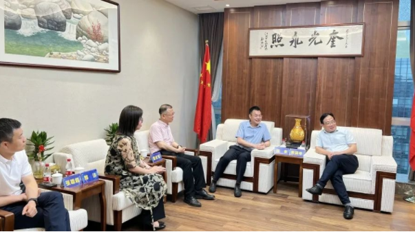 廈門市政協(xié)黨組副書(shū)記、副主席 黃國(guó)彬一行蒞臨我司考察調(diào)研